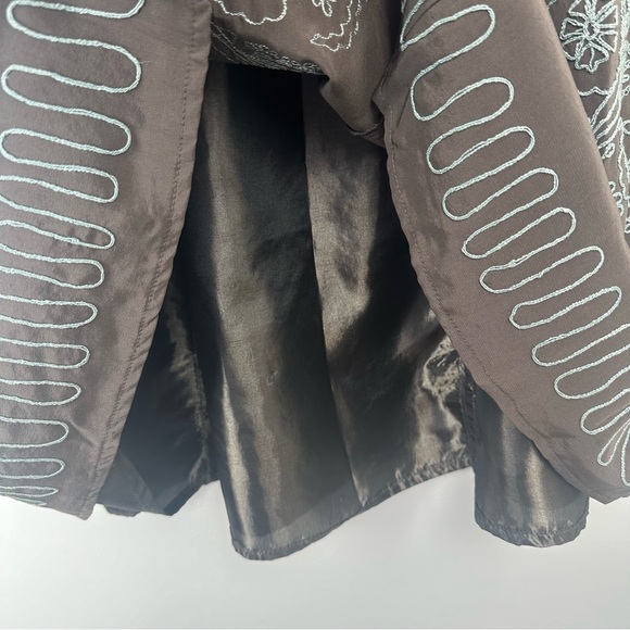 Nanette Lepore Dress Size 12 Gray/Brown Embroidered Silk Cut Out Floral - Picture 6 of 9